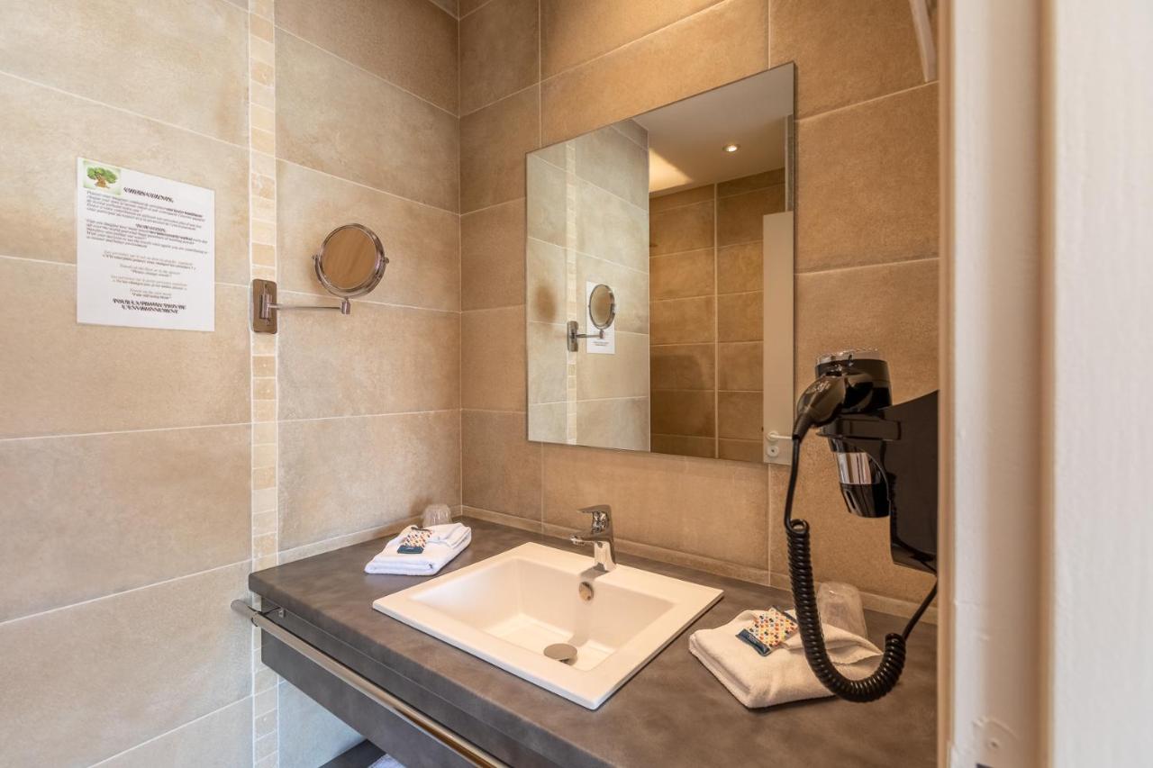 L'Oustal De Vezac Hotel ภายนอก รูปภาพ