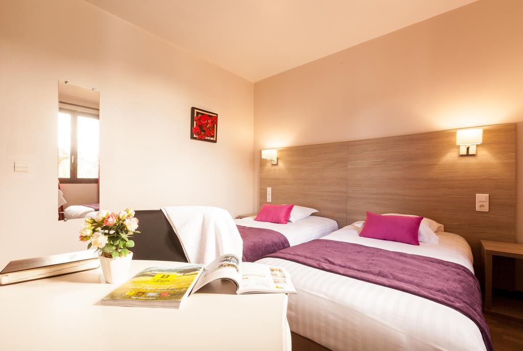 L'Oustal De Vezac Hotel ภายนอก รูปภาพ