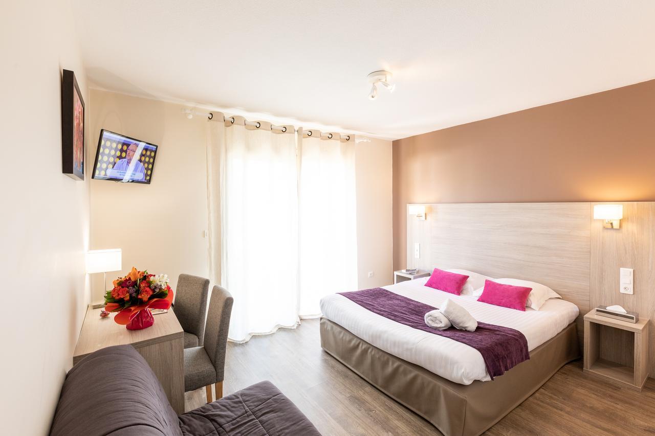 L'Oustal De Vezac Hotel ภายนอก รูปภาพ