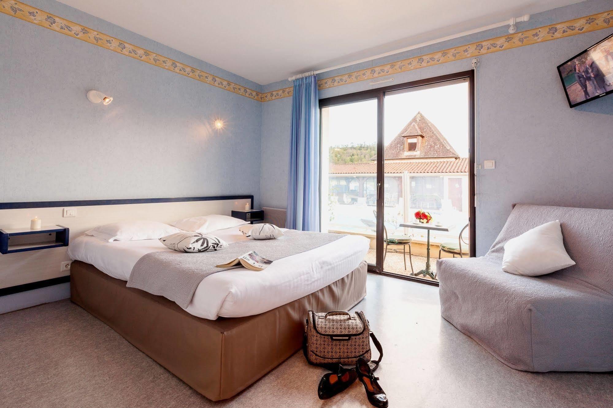 L'Oustal De Vezac Hotel ภายนอก รูปภาพ